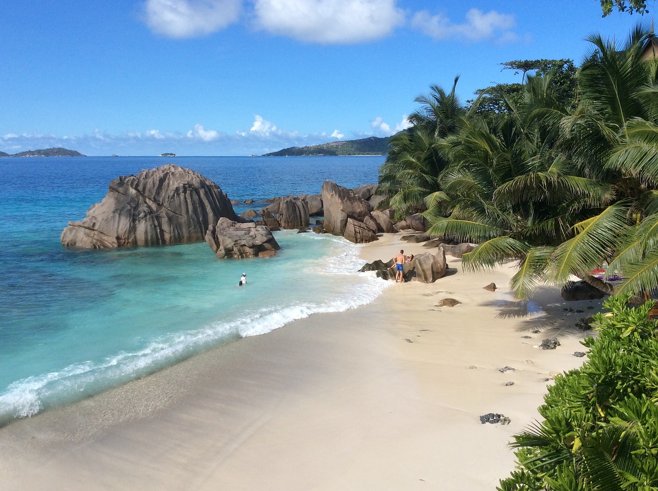 seychelles-466176_1280